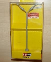 BRAWA lampadaire de rue double Echelle HO