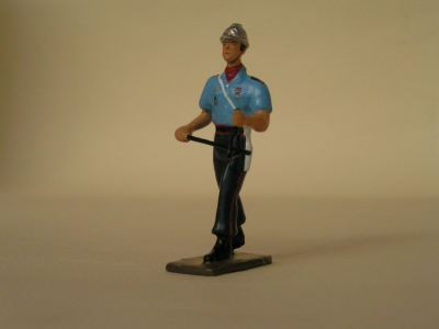 CBG MIGNOT triangle musique SAPEURS POMPIERS au défilé tenue d'été Figurines Plombs