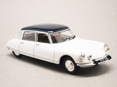 NOREV Citroen  DS21 Pallas blanc carrara (série limitée) Diecast models
