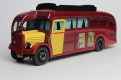 CORGI TOYS AEC Regal living quarters autocar caravane d'habitation 