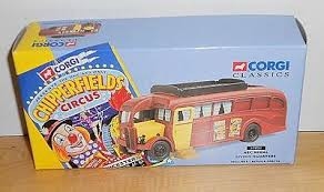 CORGI TOYS AEC Regal living quarters autocar caravane d'habitation 