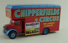 CORGI TOYS Bedford pantechnicon billy smee wardrobe camion bedford matériel 