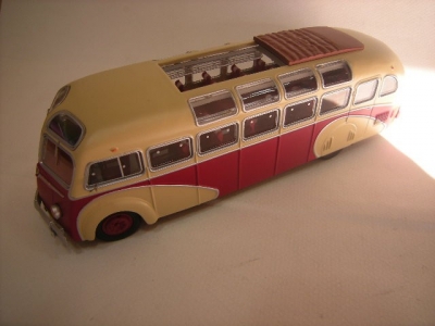 EPM PRODUCTIONS Autocar ISOBLOC version panoramique avec toit coulissant ouvert Diecast models