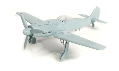 FORCE OF VALOR FOCKE WULF FW190D-9 Sorau february 1945 (plastic kit cement and paints not included) Kits and landscapes