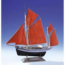 HELLER plastic kit boat