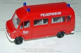 HERPA MB 207 D minibus 