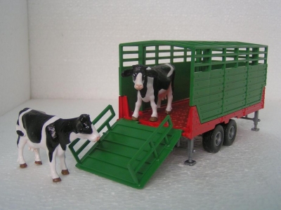 SIKU Remorque pour bétail (avec les vaches) Les miniatures pour jouer
