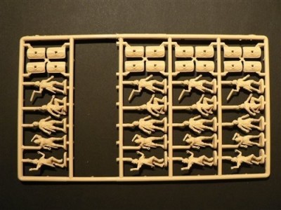 ITALERI   set of plastic figures  