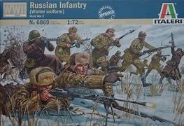 ITALERI   set of plastic figures  