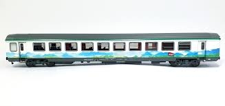 LSMODELS (série exclusive limitée EPM) voiture VTU SRU corail bleue logo carmillon AFA  SNCF ep V-VI Trains