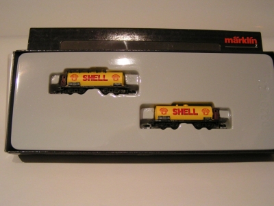 MARKLIN Z Coffret de deux wagons citernes a bogies 