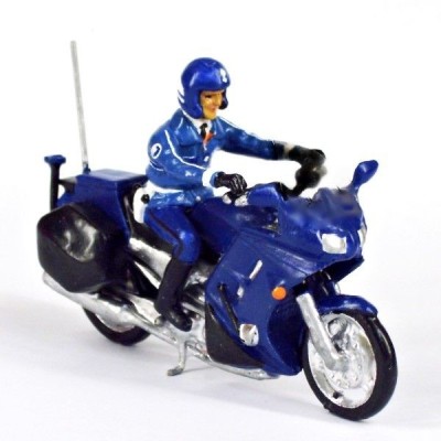 CBG MIGNOT Figurines CBG Motard Gendarme en parka sur moto Yamaha FJR 1300 Police et service d'urgences