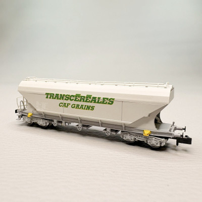 ARNOLD set de 2 wagons à bogies céréaliers  faces bombées et plates 