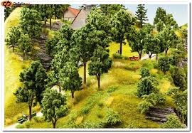 NOCH Set pour construire des arbres (hauteur 4/8 cm) (25 structures +flocages) Decors et diorama