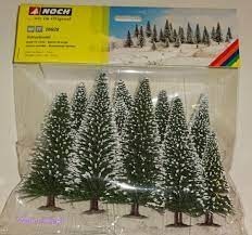 NOCH sachet de 10 sapins enneigés 