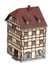 NOCH Maison rose/rouge avec vitrines et figurines Trains