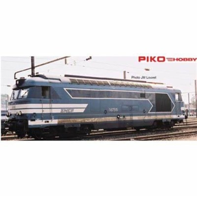 PIKO Locomotive diesel BB67400 SNCF ep IV/V (2 rails CC analogique) HO scale