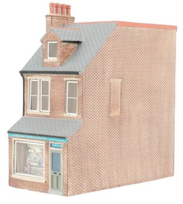 HORNBY House paint and build 