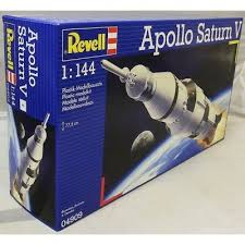 REVELL plastic kit of Appollo Saturn V (cement and paints not included) Kits and landscapes