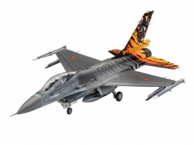 REVELL  MODEL SET plastic kit 