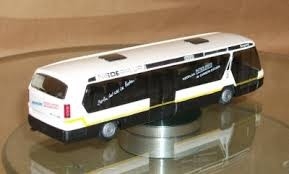 RIETZE Autobus NEOPLAN METROLINER Véhicules miniatures