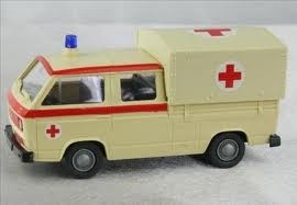 ROCO VW Type 2  double cabine DRK Ambulances and other emergency department