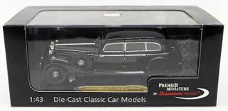 SIGNATURE Mercedes-benz 770K berline 4 portes 1938 Diecast models