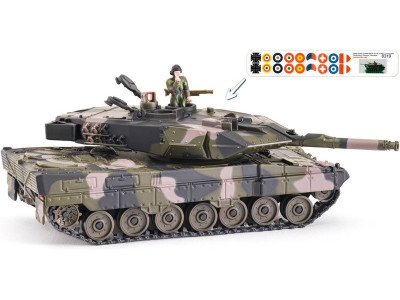 SIKU char de combat militaire 