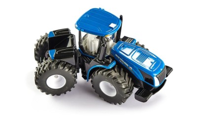 SIKU tractor with silage trailer Toys