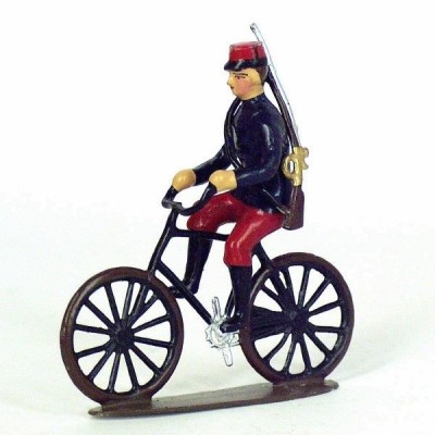 CBG figurine en plomb  soldat d'infanterie de ligne à bicyclette , fusil en bandoulière (1ere guerre mondiale) Militaire