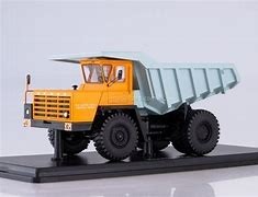 SSM Tombereau de mines BELAZ 540A ( Bielorussie)( en métal trés détaillé série limitée) Travaux publics