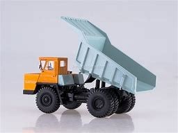 SSM Tombereau de mines BELAZ 540A ( Bielorussie)( en métal très détaillé série limitée) Diecast models