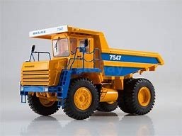 SSM Tombereau de mines BELAZ 7547 ( Bielorussie)( en métal trés détaillé série limitée) Travaux publics