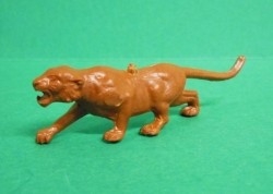 STARLUX Tiger Kits and plastic figures