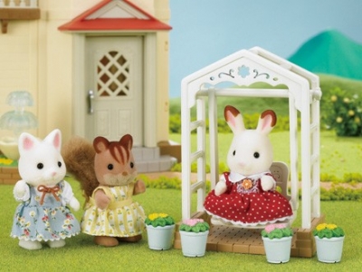 SYLVANIAN FAMILIES Balancelle de jardin Sylvanian Sylvanian Families