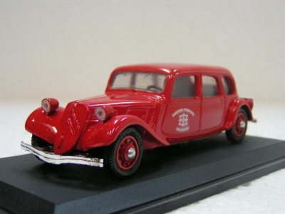 TEK-HOBY Citroen Traction Sapeurs Pompiers de Mulhouse Véhicules miniatures