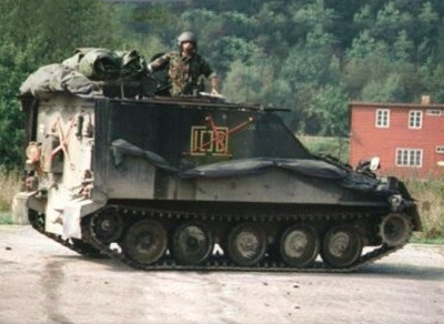 TRIDENT Vehicule de commandement FV105 