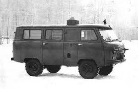 TRIDENT Camionette russe UAZ -452 Militaires