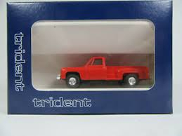 TRIDENT Chevrolet fenderside pick-up ROUGE Utilitaires