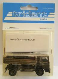 TRIDENT Camion militaire ÖAF 16.192  FAK,5t (modèle en plastique) Véhicules miniatures