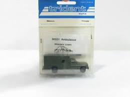 TRIDENT US Army ambulance (plastic model) Military