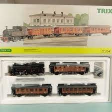 TRIX coffret de train historique des SJ Locomotive + 3 voitures voyageurs en bois (série limitée) Trains