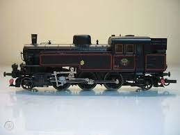 TRIX set of historical train  SJ Locomotive + 3 wooden passengers cars (limited edition) Trains