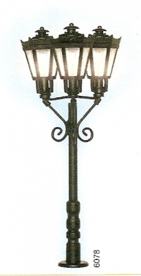 VIESSMANN Lanterne de parc triple (noir avec écran clair) HO scale