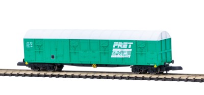 AZAR MODELS wagon couvert à bogies FRET Trains