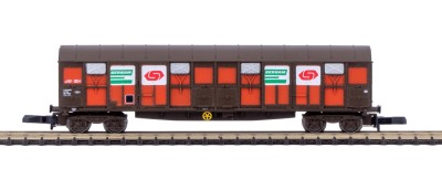 AZAR MODELS wagon couvert à bogies SERNAM Trains