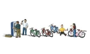 WOODLAND SCENICS  figure set Bicycle Buddies HO scale
