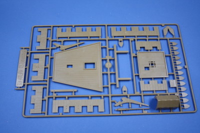 ZVEZDA plastic kit 